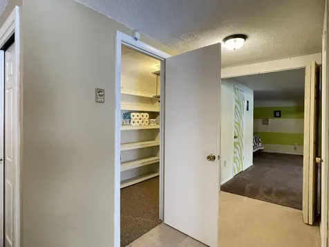 14 Colonial Square Peterborough NH 03458