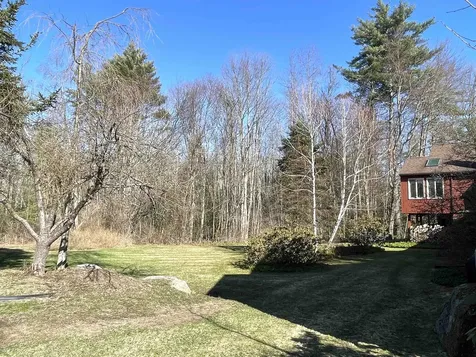 14 Colonial Square Peterborough NH 03458