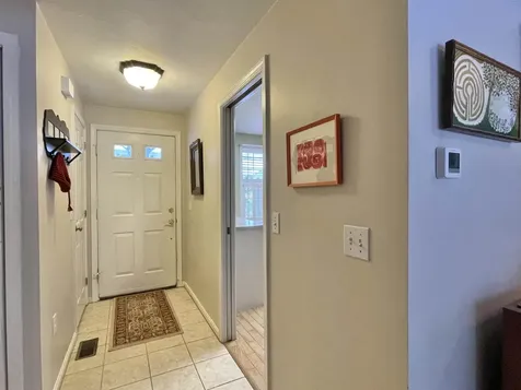 14 Colonial Square Peterborough NH 03458