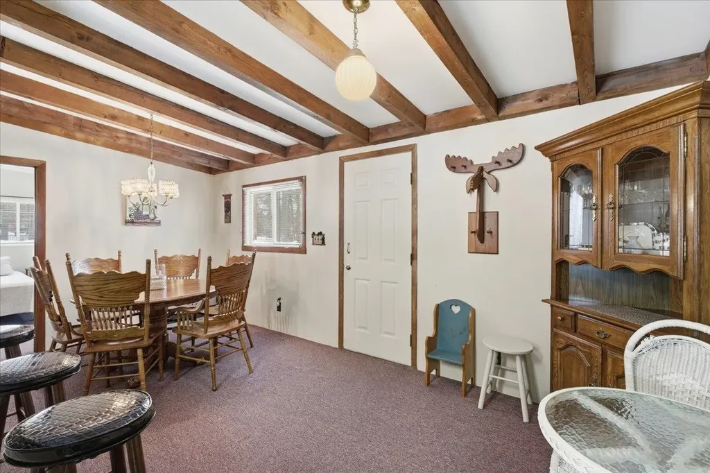 16 Robin Lane Moultonborough NH 03254