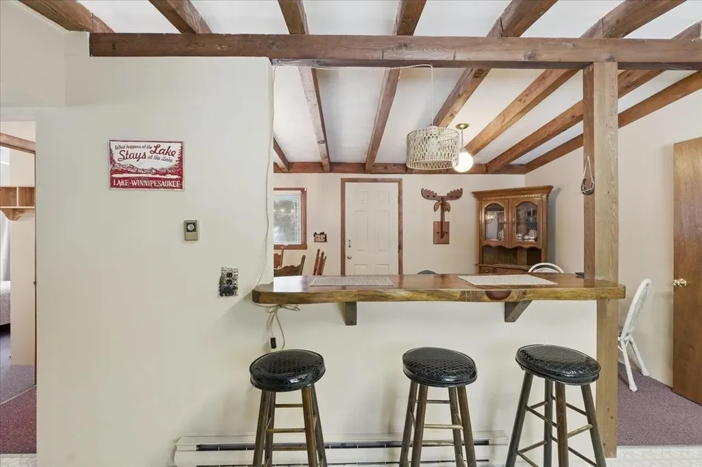 16 Robin Lane Moultonborough NH 03254