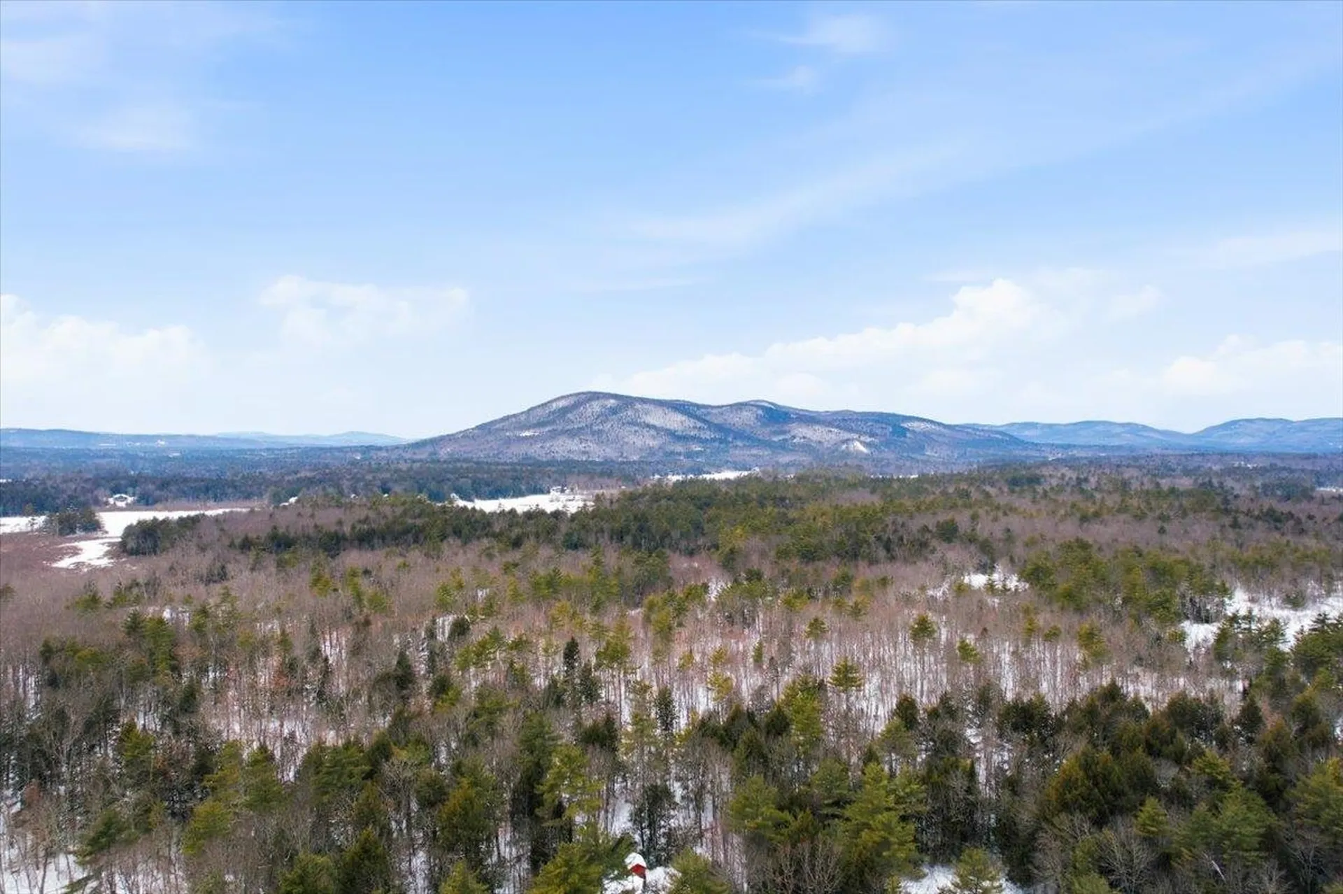 16 Robin Lane Moultonborough NH 03254