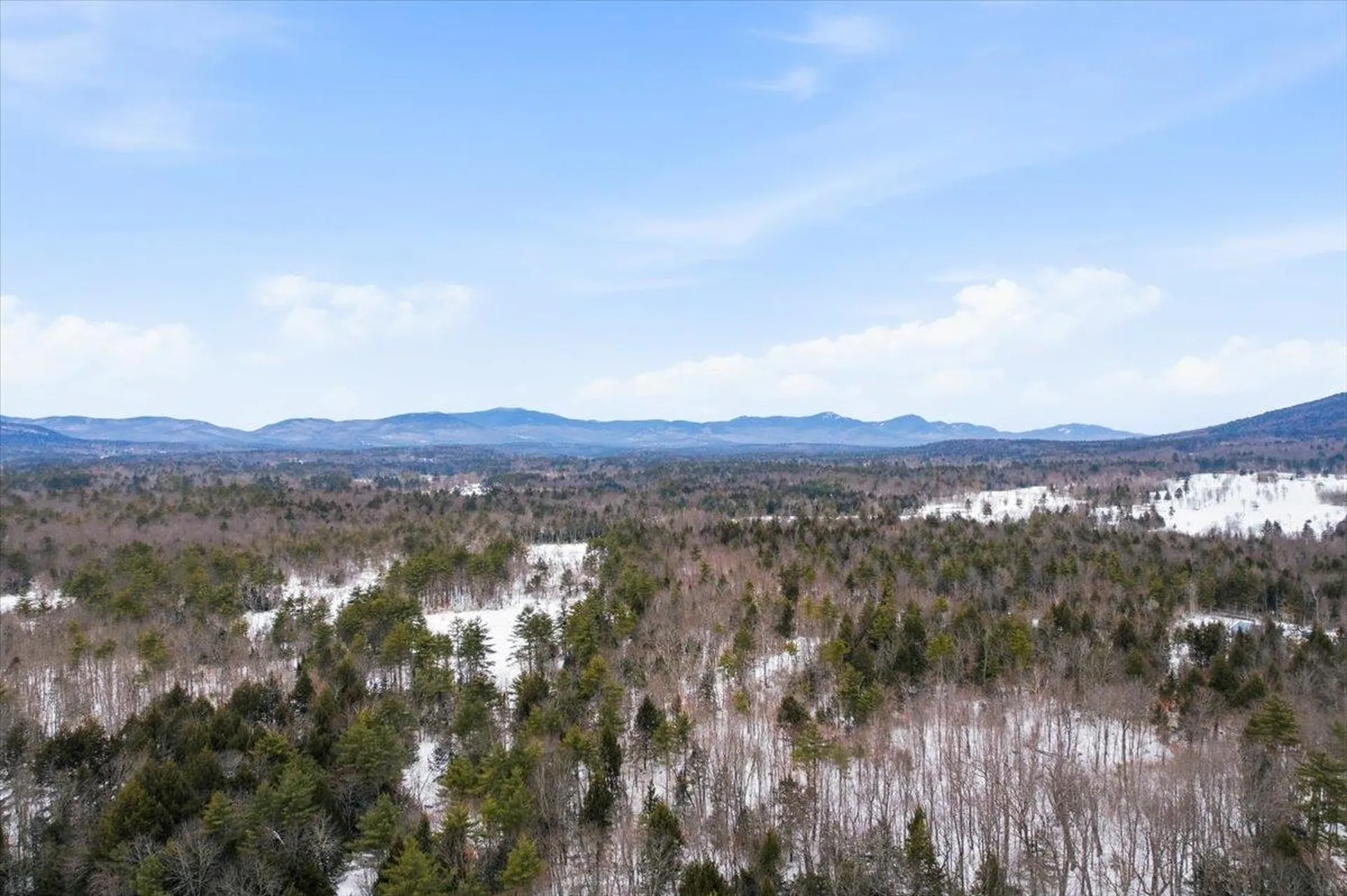16 Robin Lane Moultonborough NH 03254
