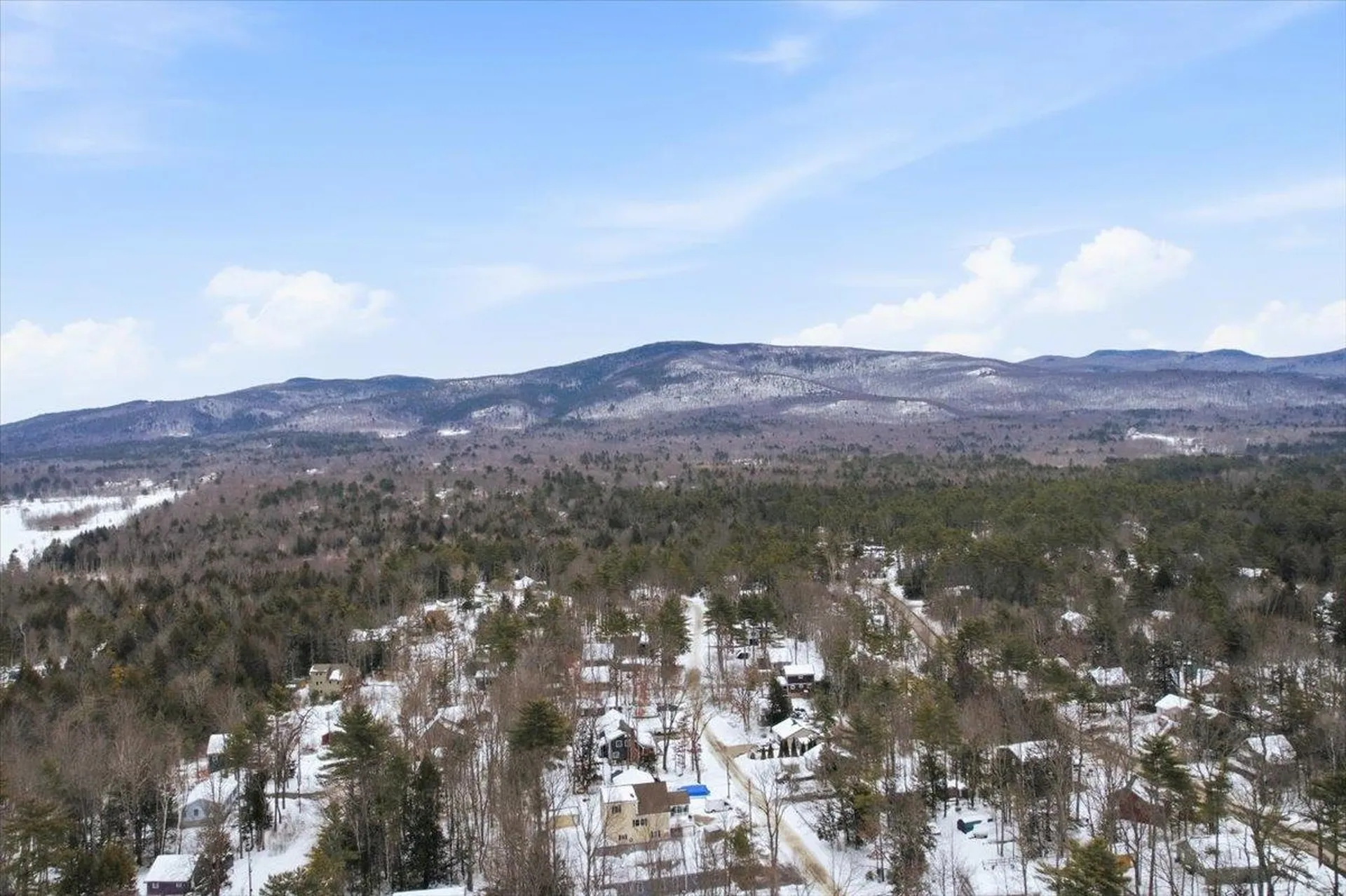 16 Robin Lane Moultonborough NH 03254