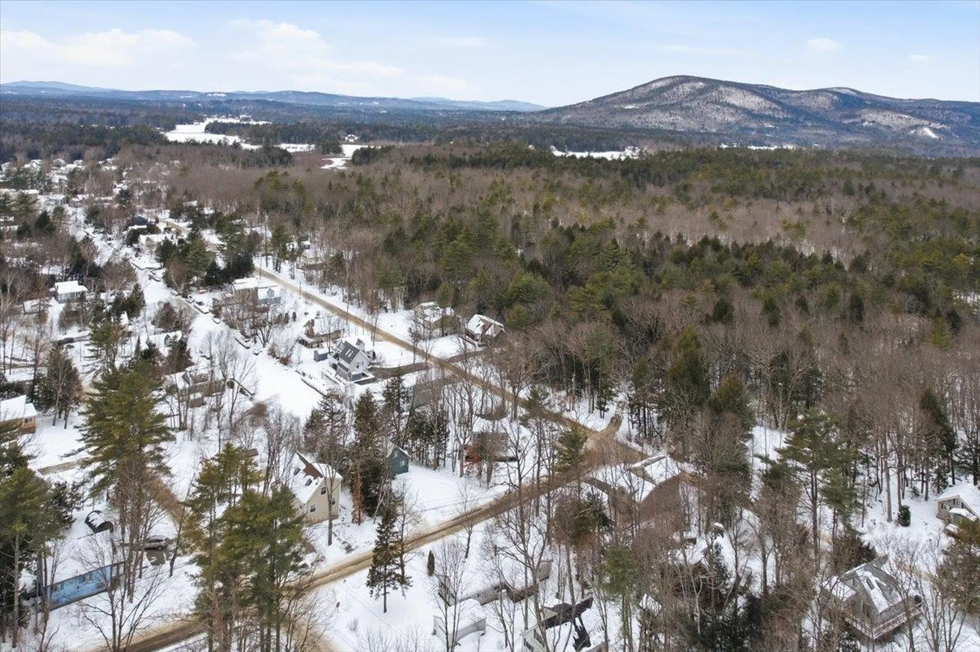 16 Robin Lane Moultonborough NH 03254