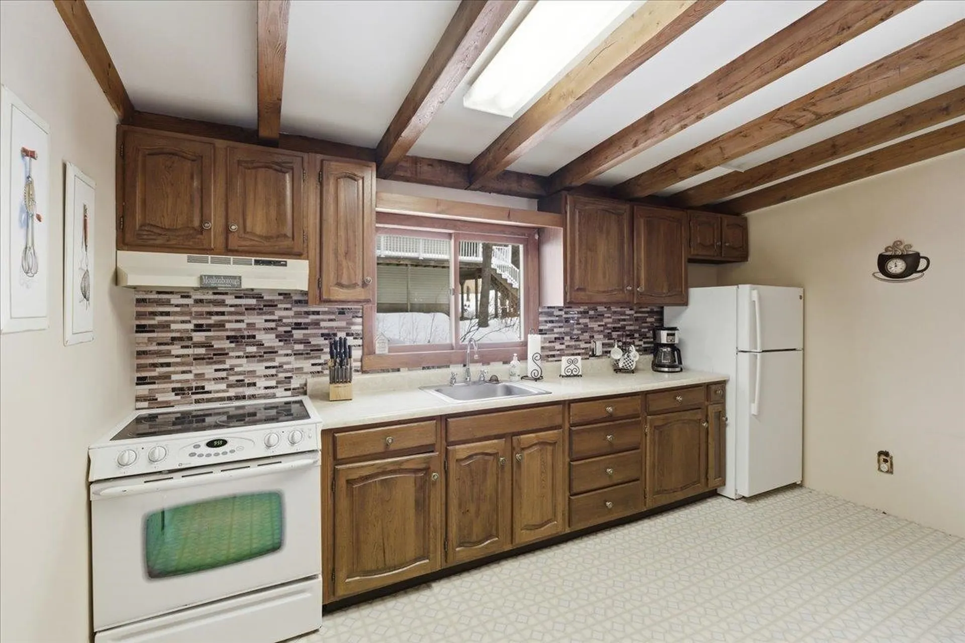 16 Robin Lane Moultonborough NH 03254