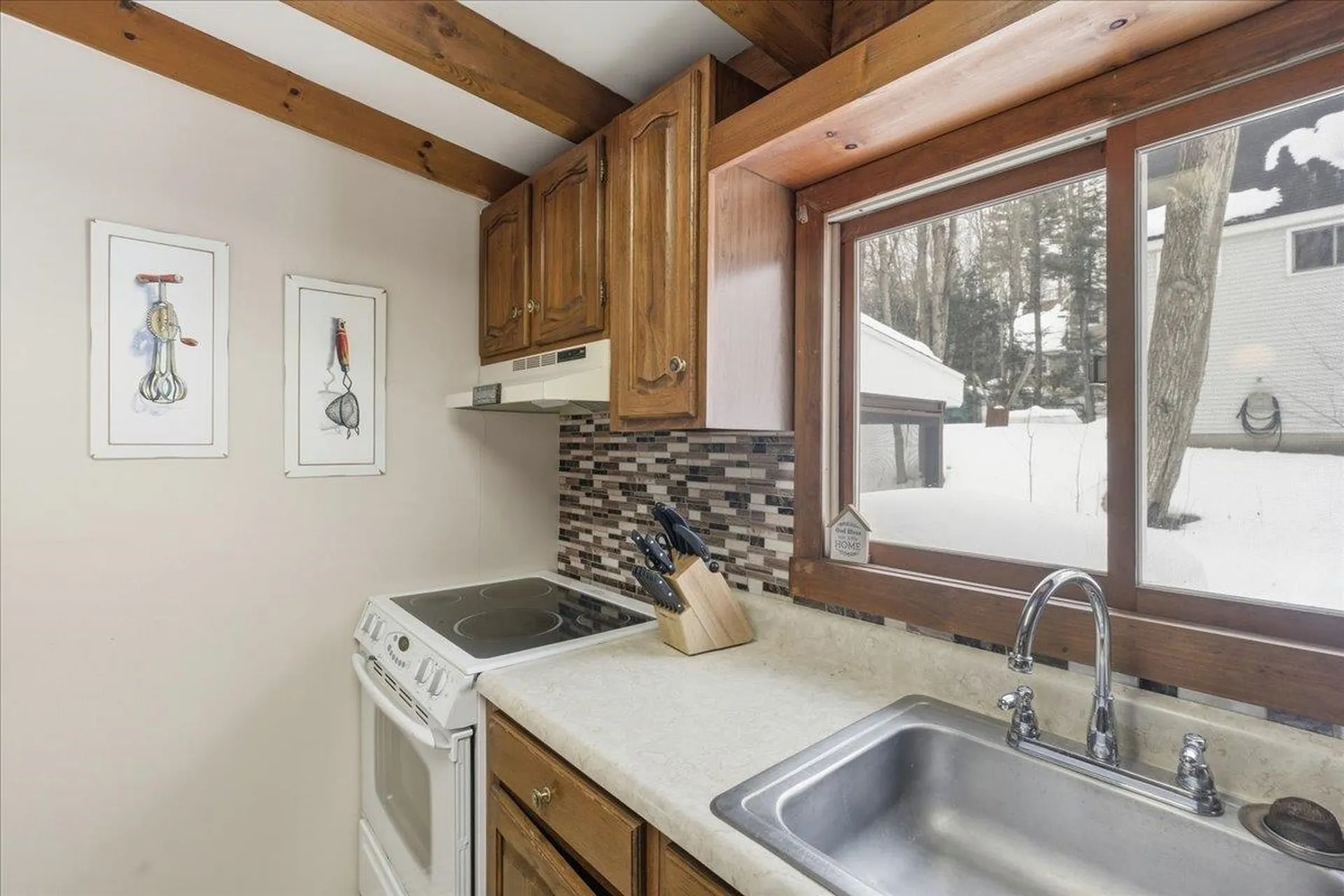 16 Robin Lane Moultonborough NH 03254