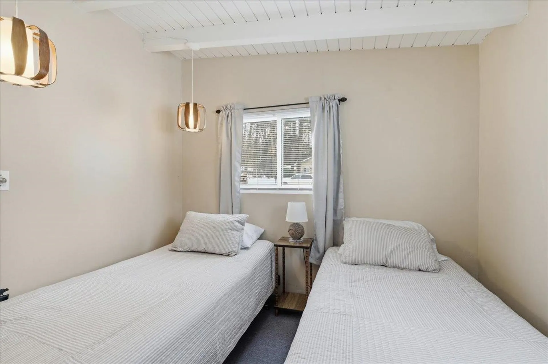 16 Robin Lane Moultonborough NH 03254