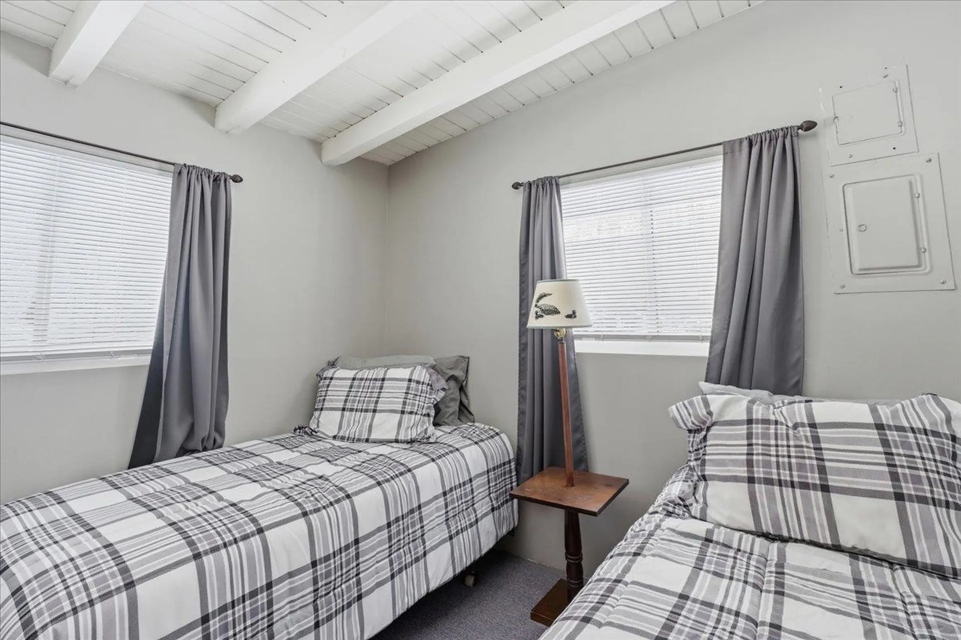 16 Robin Lane Moultonborough NH 03254