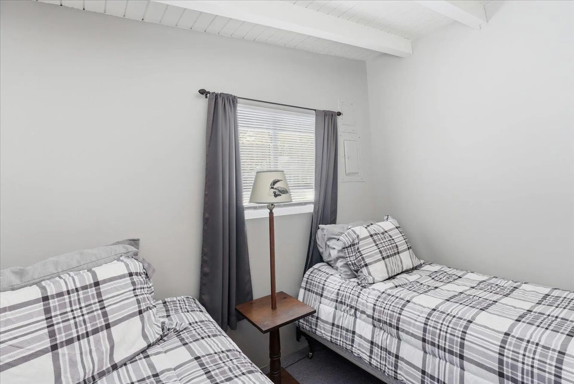 16 Robin Lane Moultonborough NH 03254