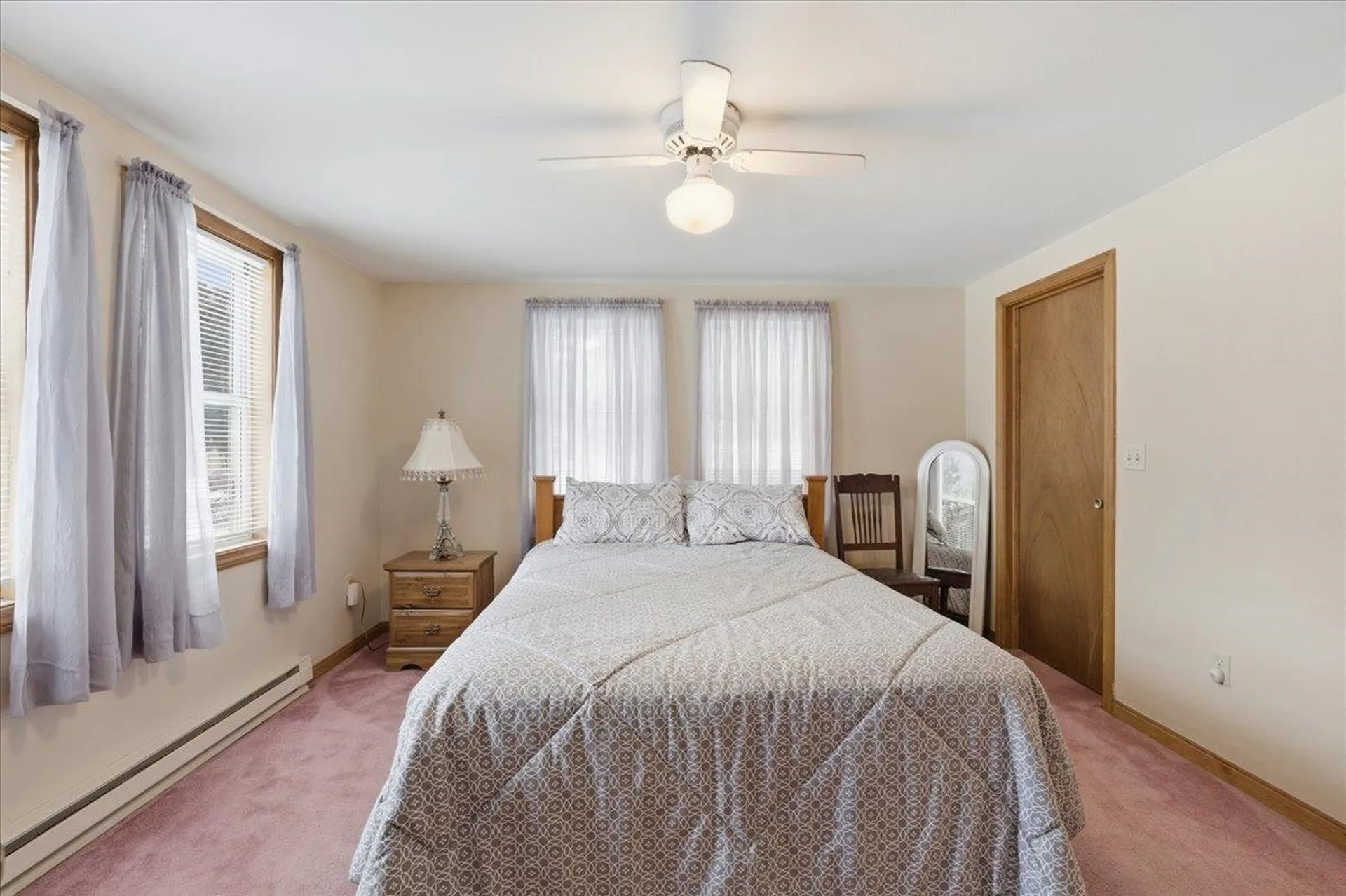 16 Robin Lane Moultonborough NH 03254