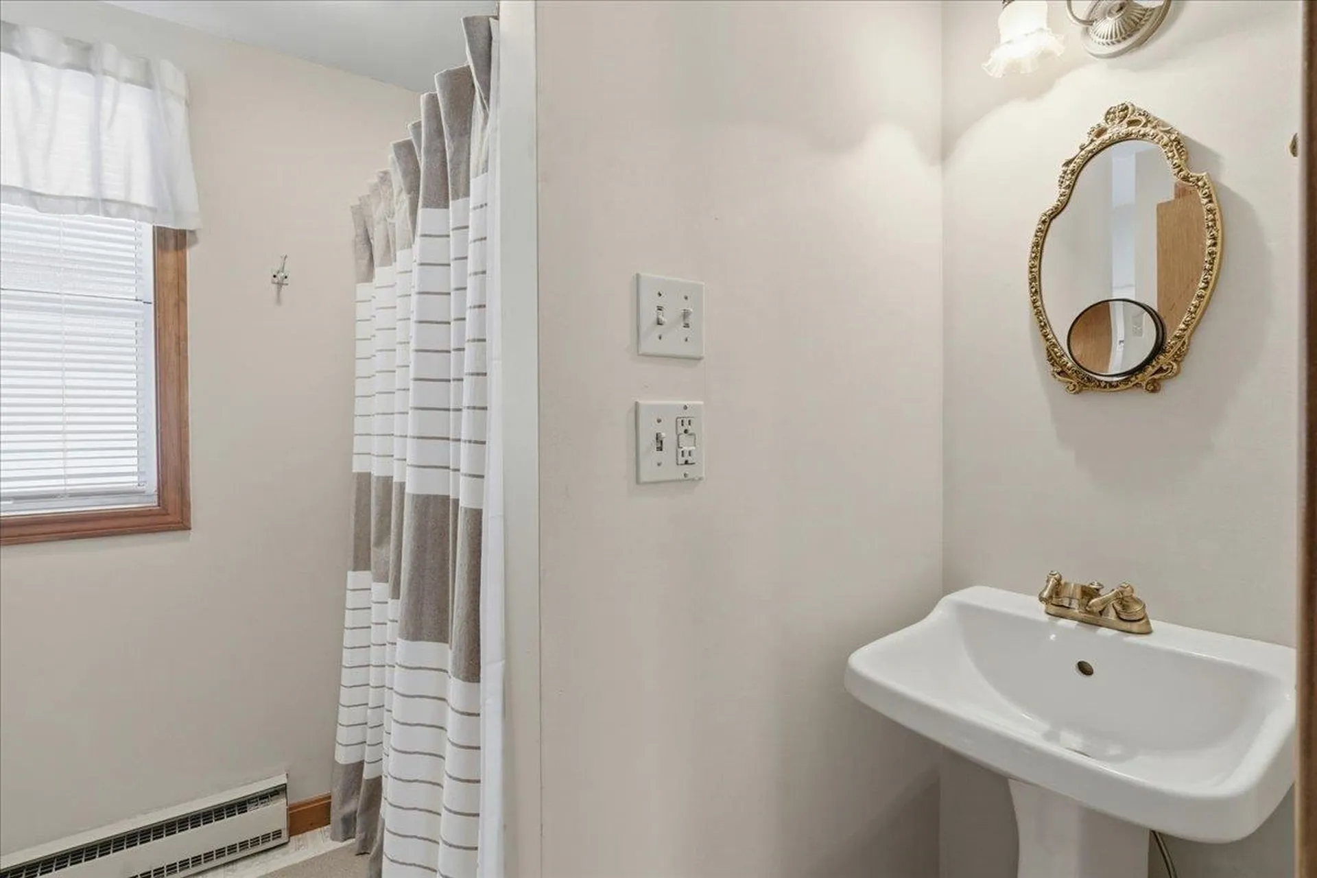 16 Robin Lane Moultonborough NH 03254