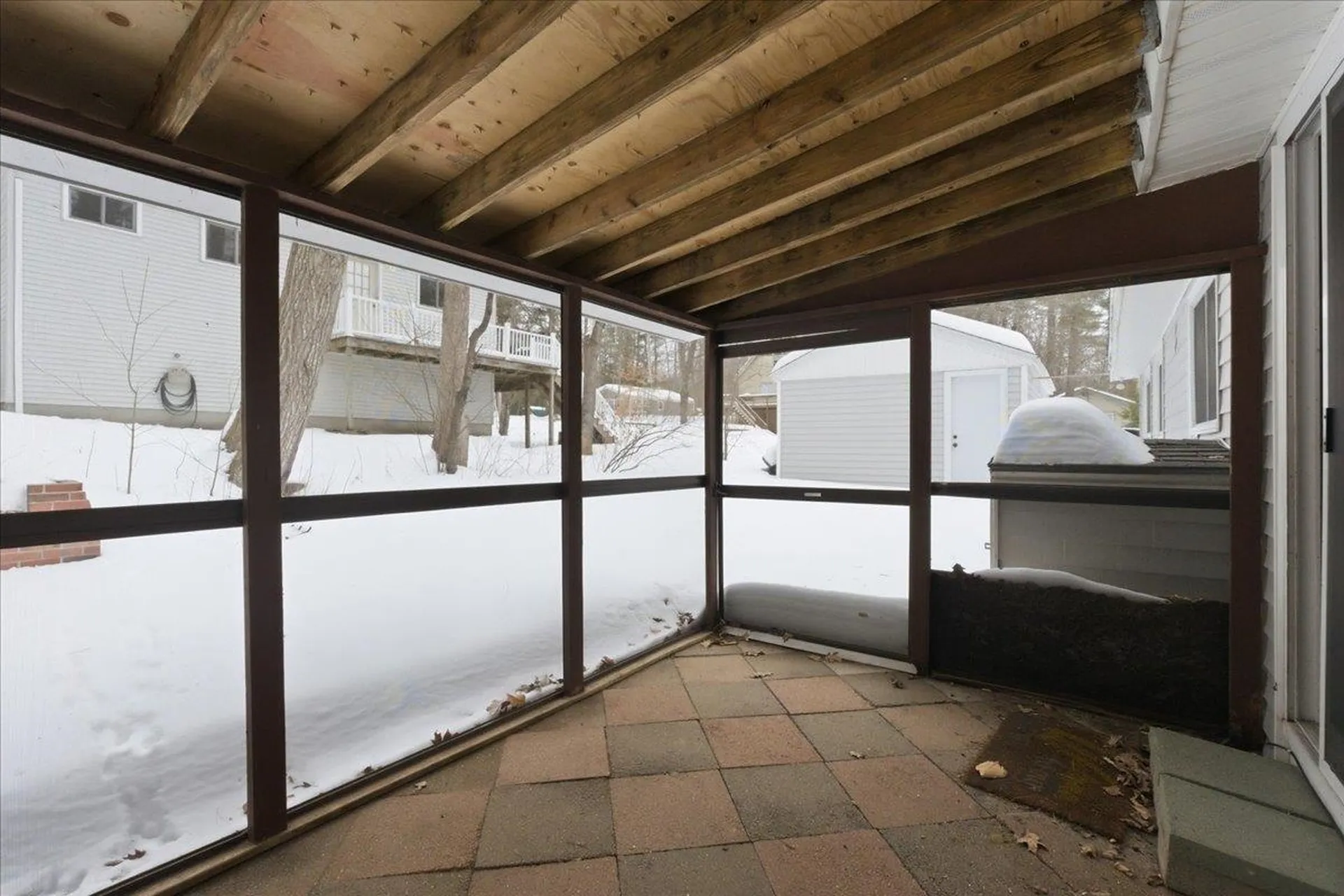 16 Robin Lane Moultonborough NH 03254