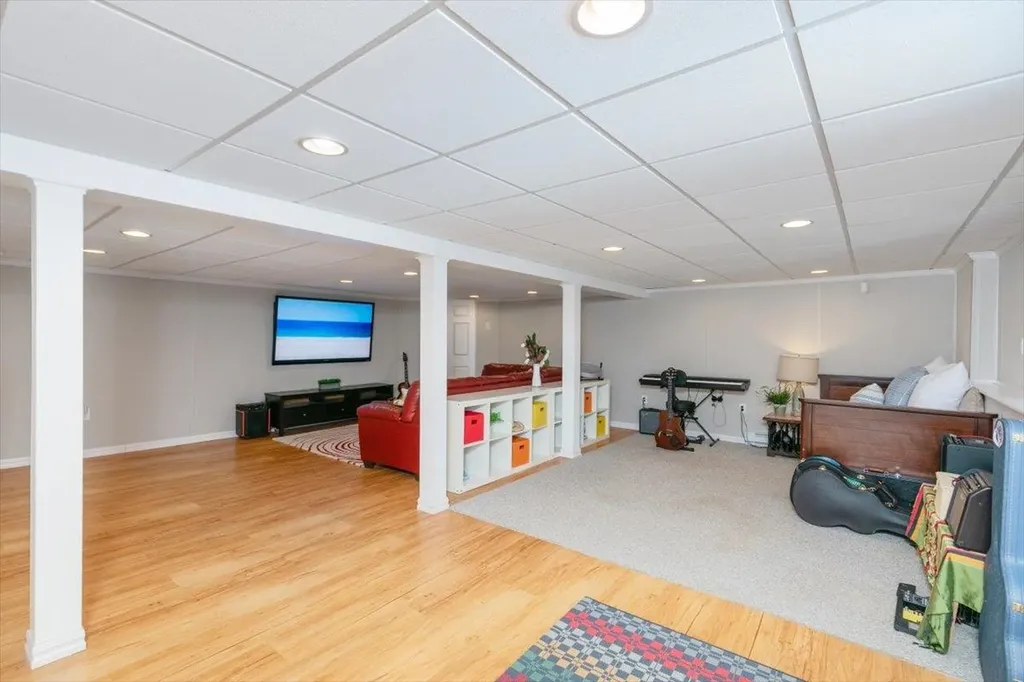 11 Farview Hill Road Atkinson NH 03811