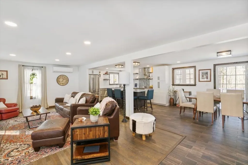 11 Farview Hill Road Atkinson NH 03811