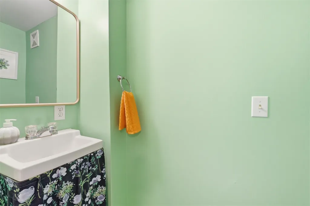 446 Colchester Avenue Burlington VT 05401