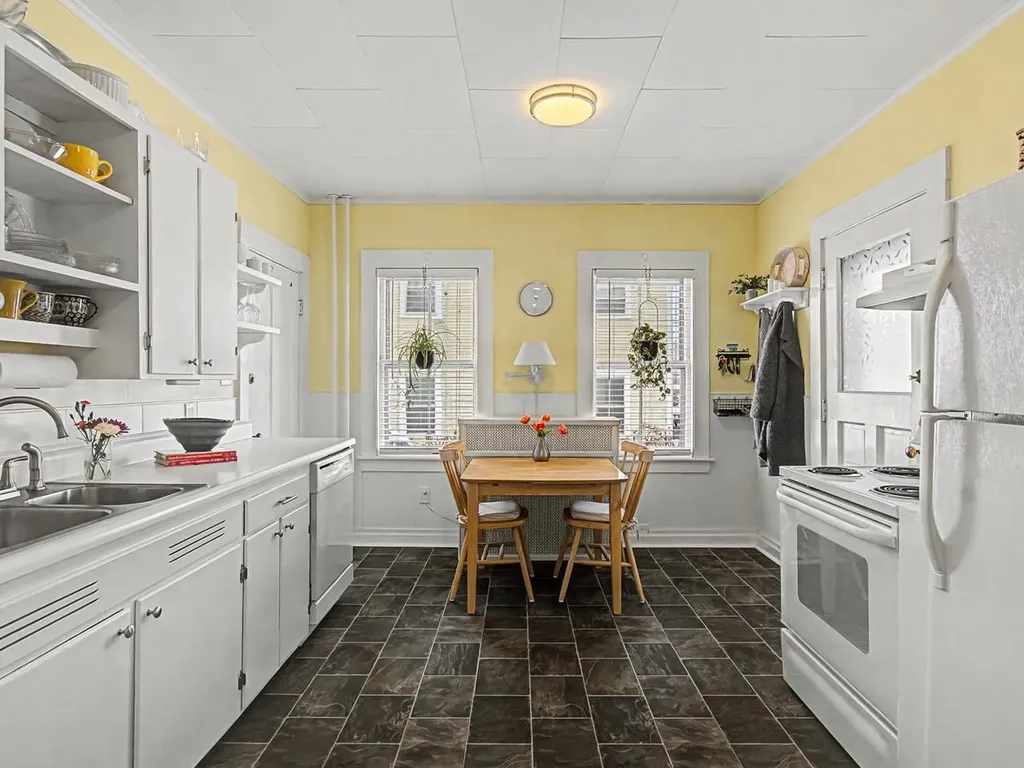 21 Clymer Street Burlington VT 05401