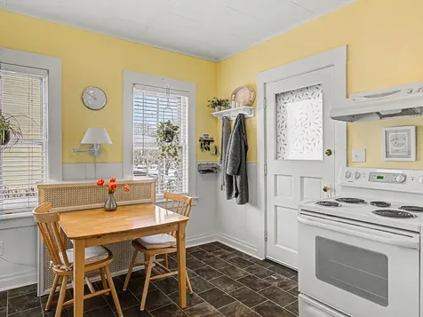 21 Clymer Street Burlington VT 05401