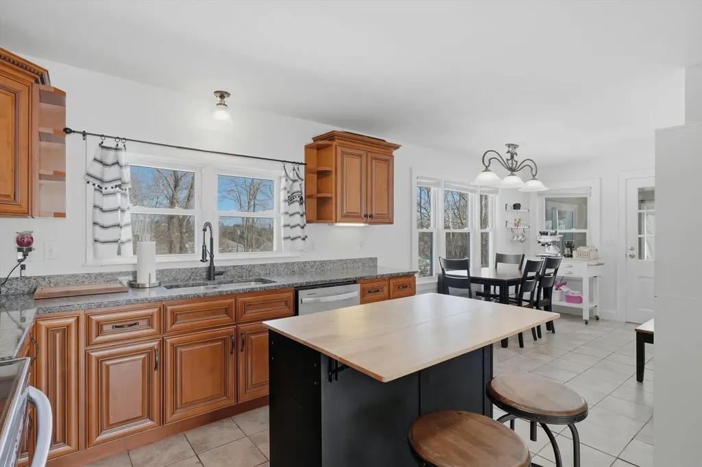 193 Beaver Street Manchester NH 03104