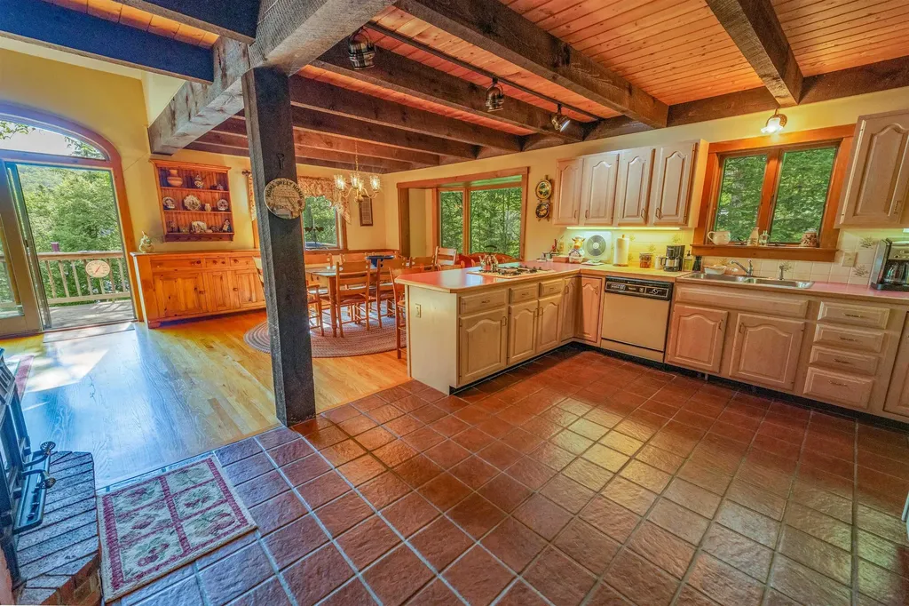 156 West Lake Road Wilmington VT 05356