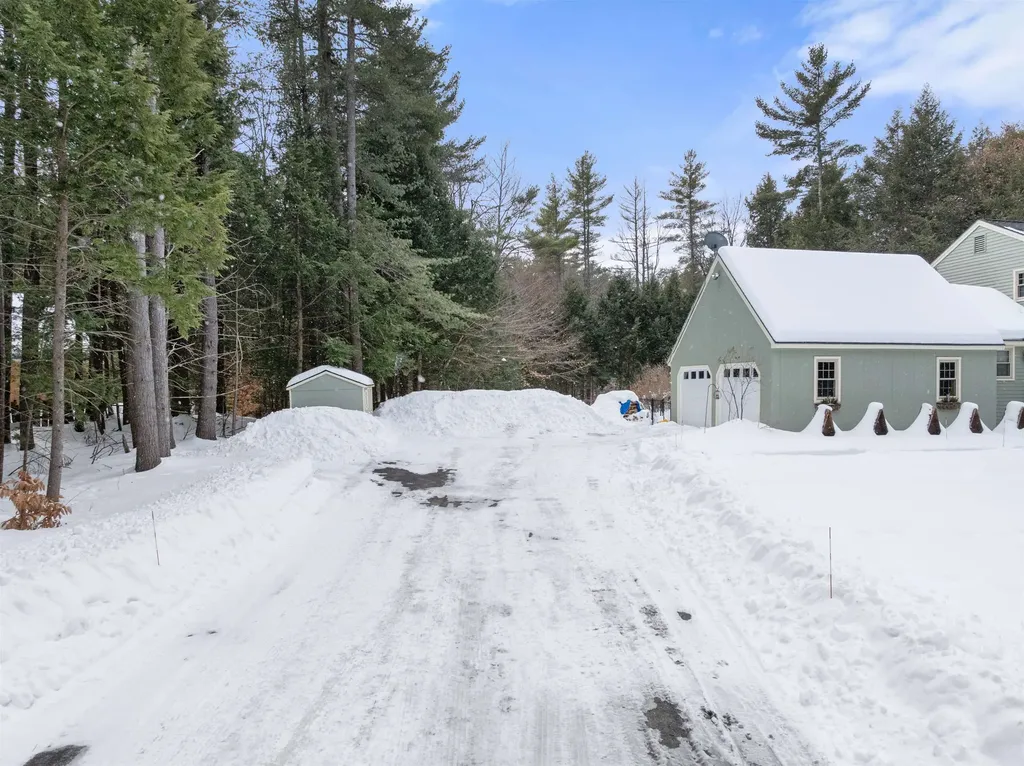5 Piney Road Brookfield NH 03872