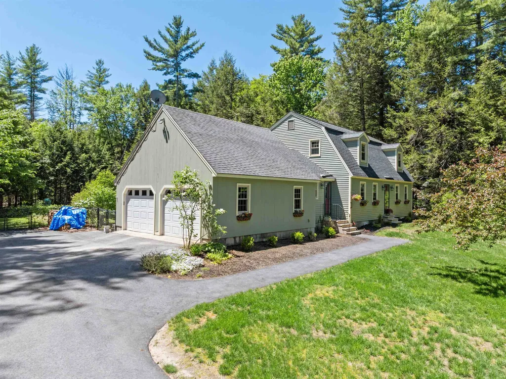 5 Piney Road Brookfield NH 03872