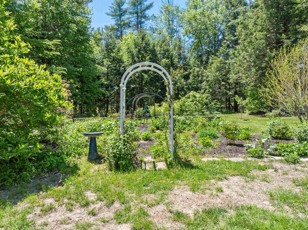 5 Piney Road Brookfield NH 03872