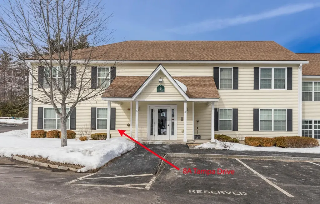 8 Tampa Drive Rochester NH 03867