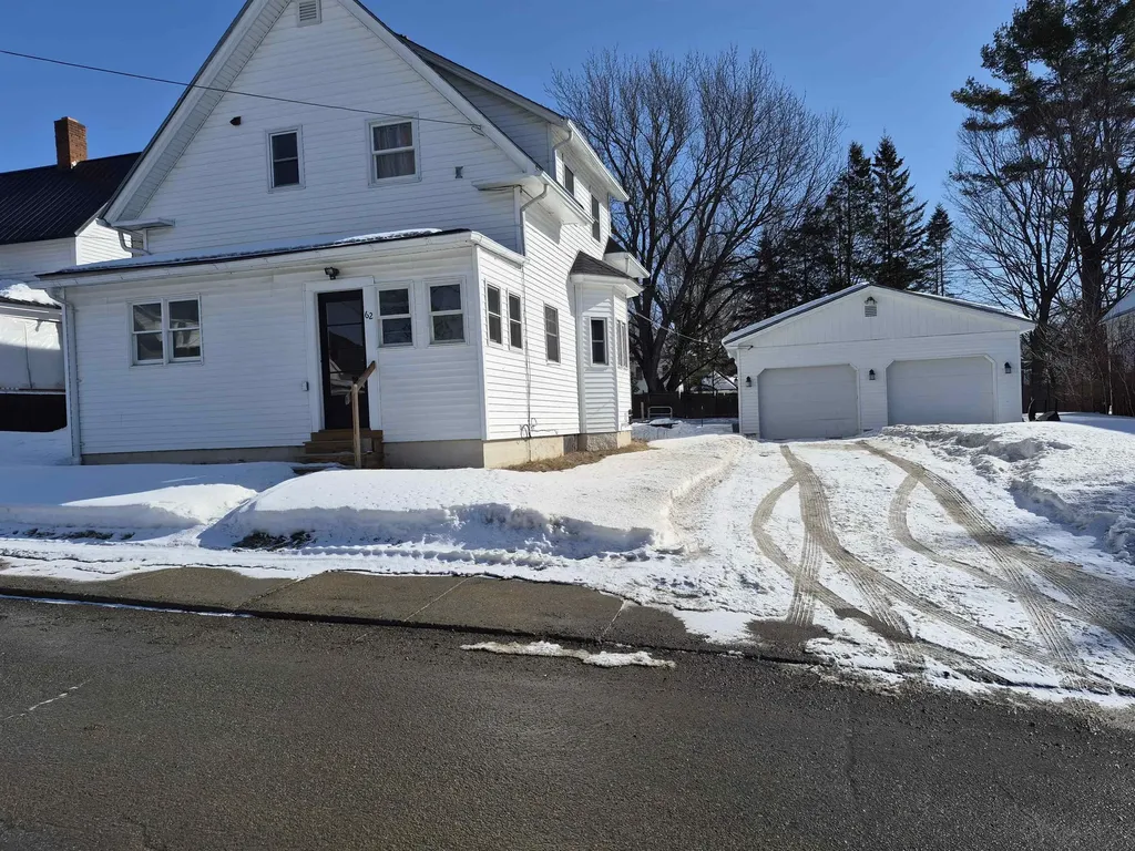 62 Young Street Newport City VT 05855