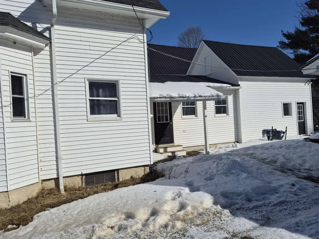 62 Young Street Newport City VT 05855