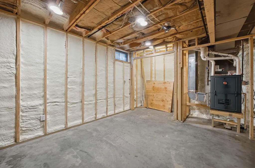 419 Flaghole Road Andover NH 03216