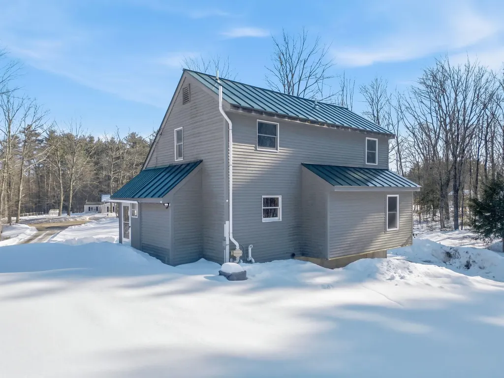 419 Flaghole Road Andover NH 03216