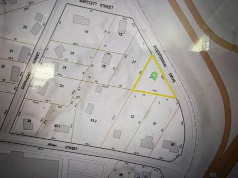 142 Bicentennial Drive Hooksett NH 03106