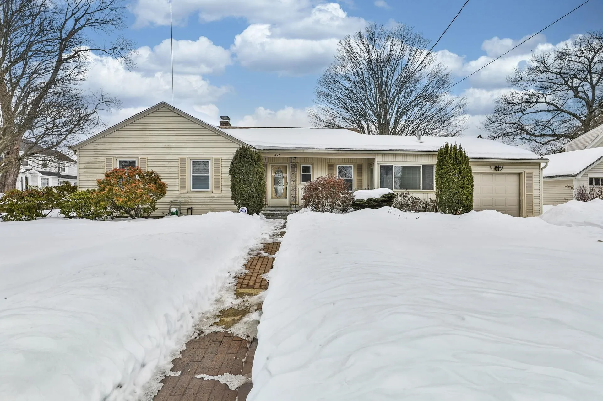 305 Blodget Street Manchester NH 03104