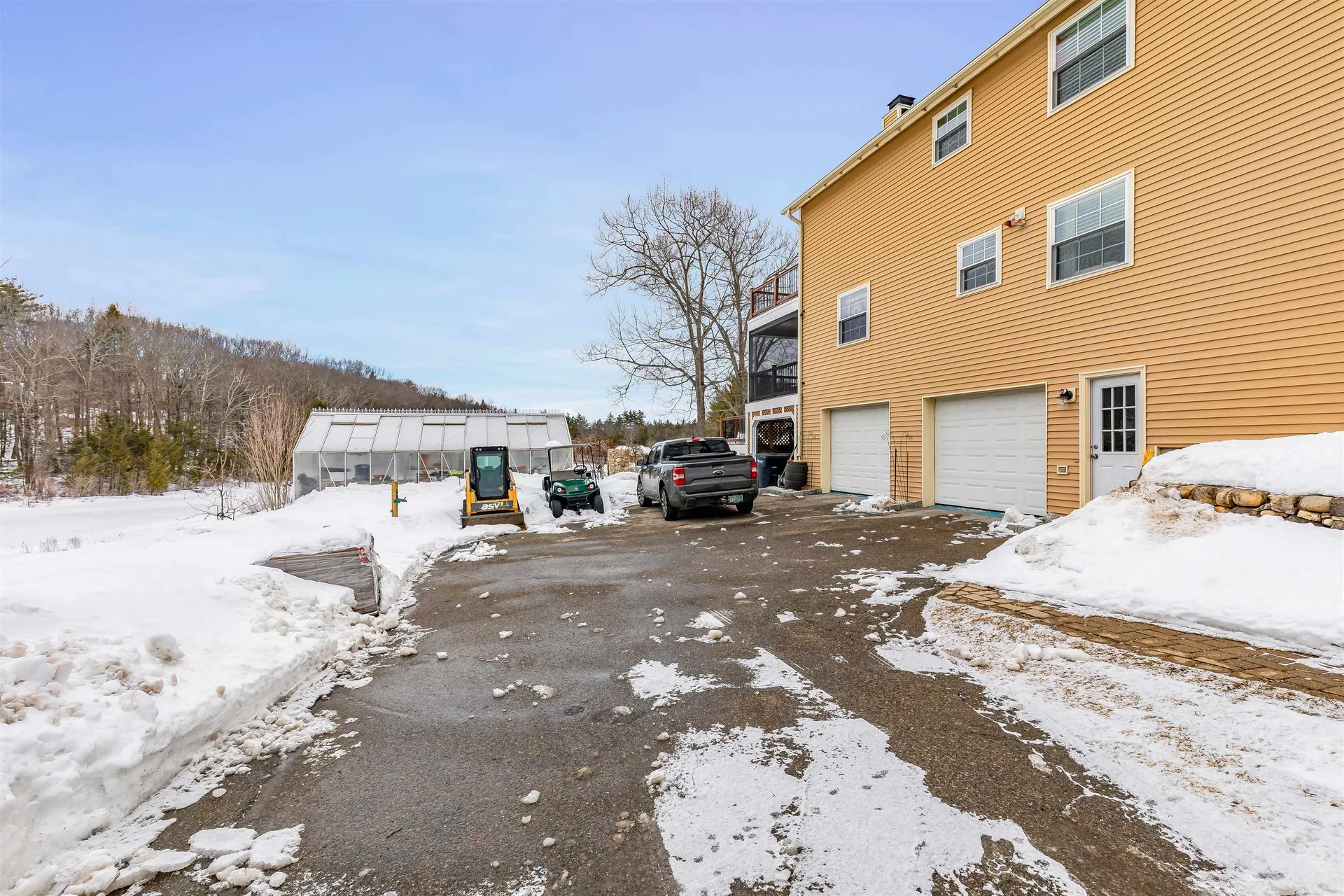 19 Quimby Court Danville NH 03819