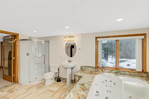 19 Quimby Court Danville NH 03819