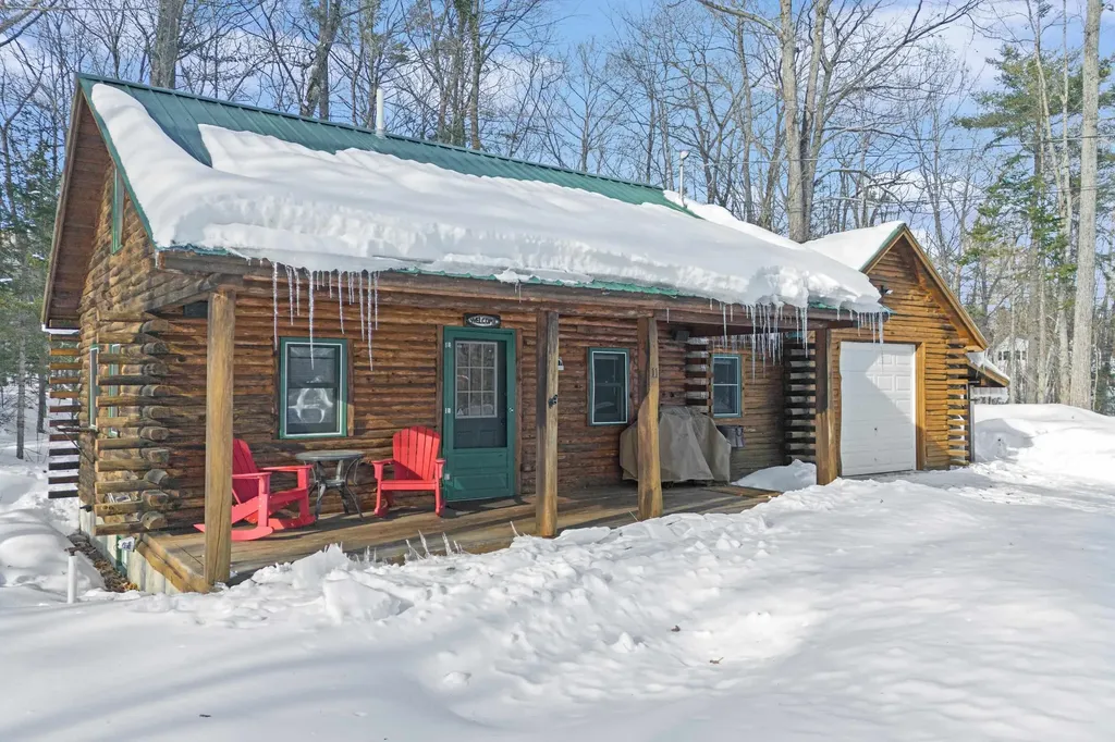 11 Beard Lane Grafton NH 03240
