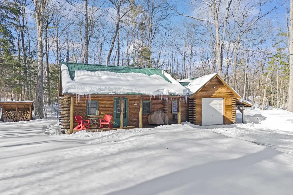 11 Beard Lane Grafton NH 03240