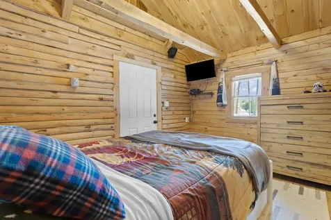 11 Beard Lane Grafton NH 03240