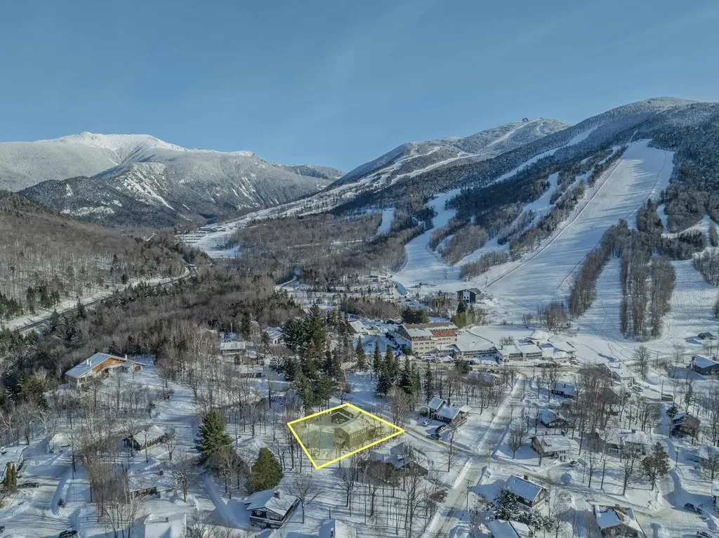 37 Pioneer Road Franconia NH 03580