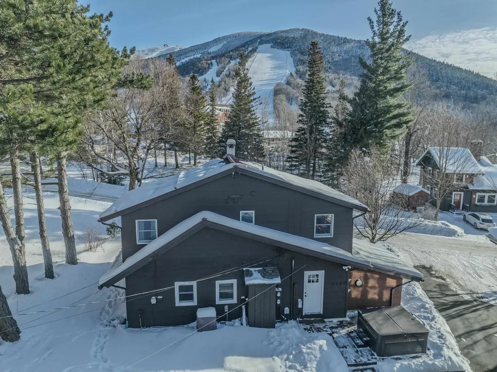 37 Pioneer Road Franconia NH 03580