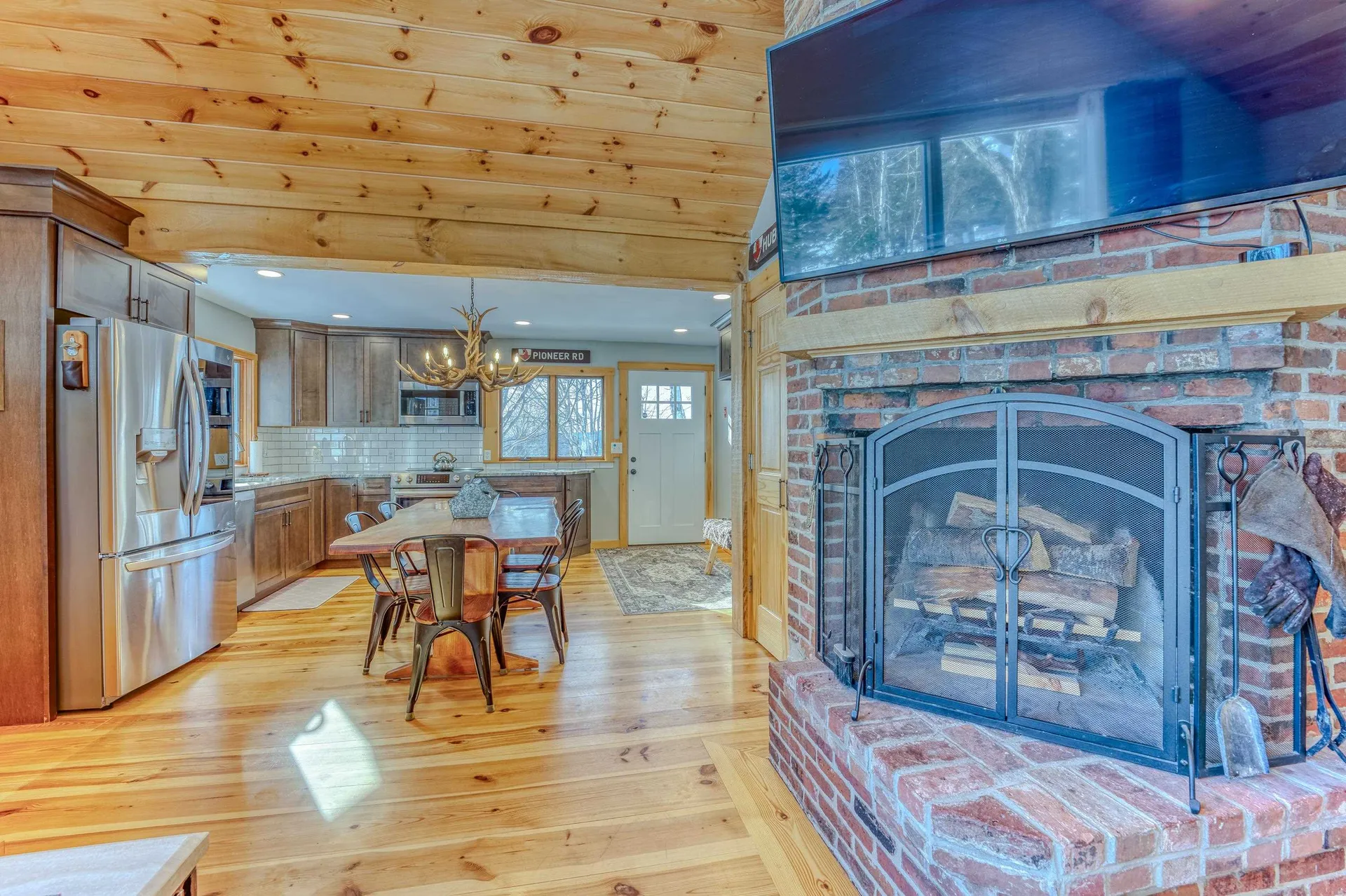 37 Pioneer Road Franconia NH 03580