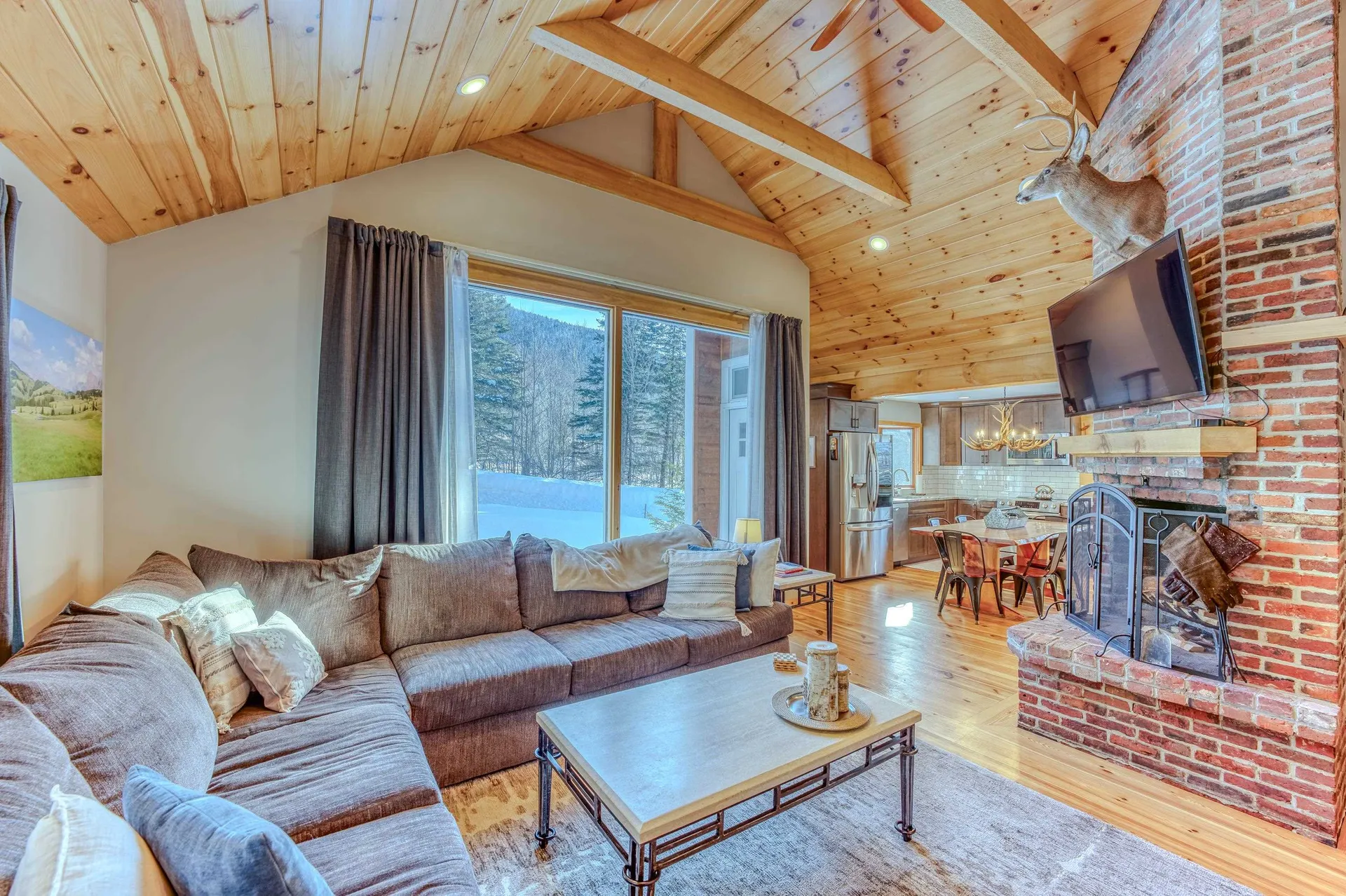 37 Pioneer Road Franconia NH 03580