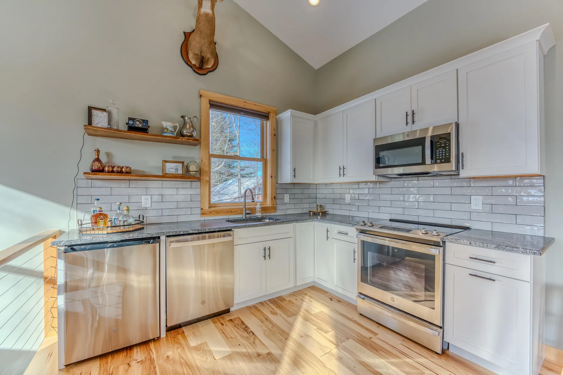 37 Pioneer Road Franconia NH 03580