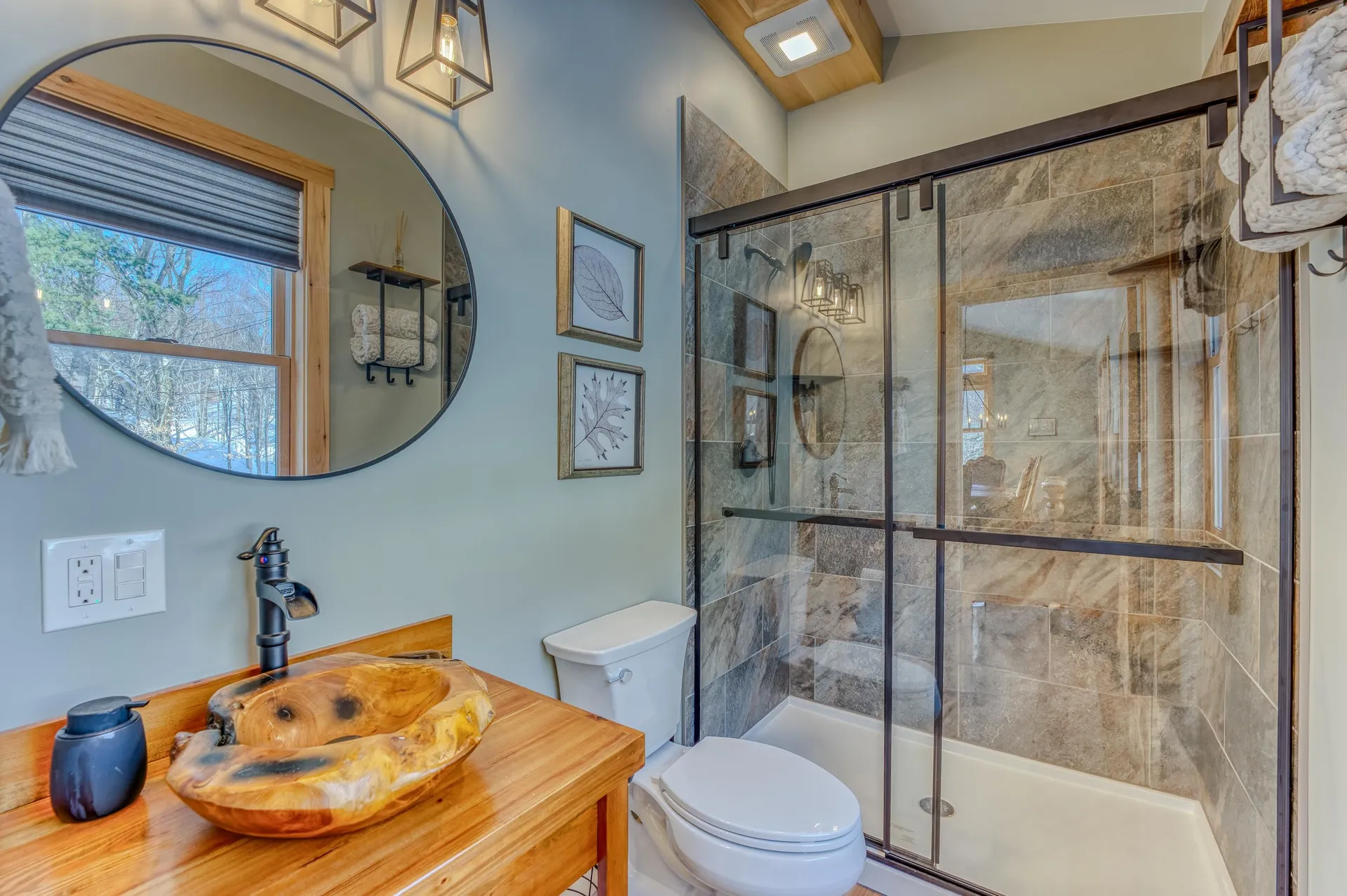 37 Pioneer Road Franconia NH 03580