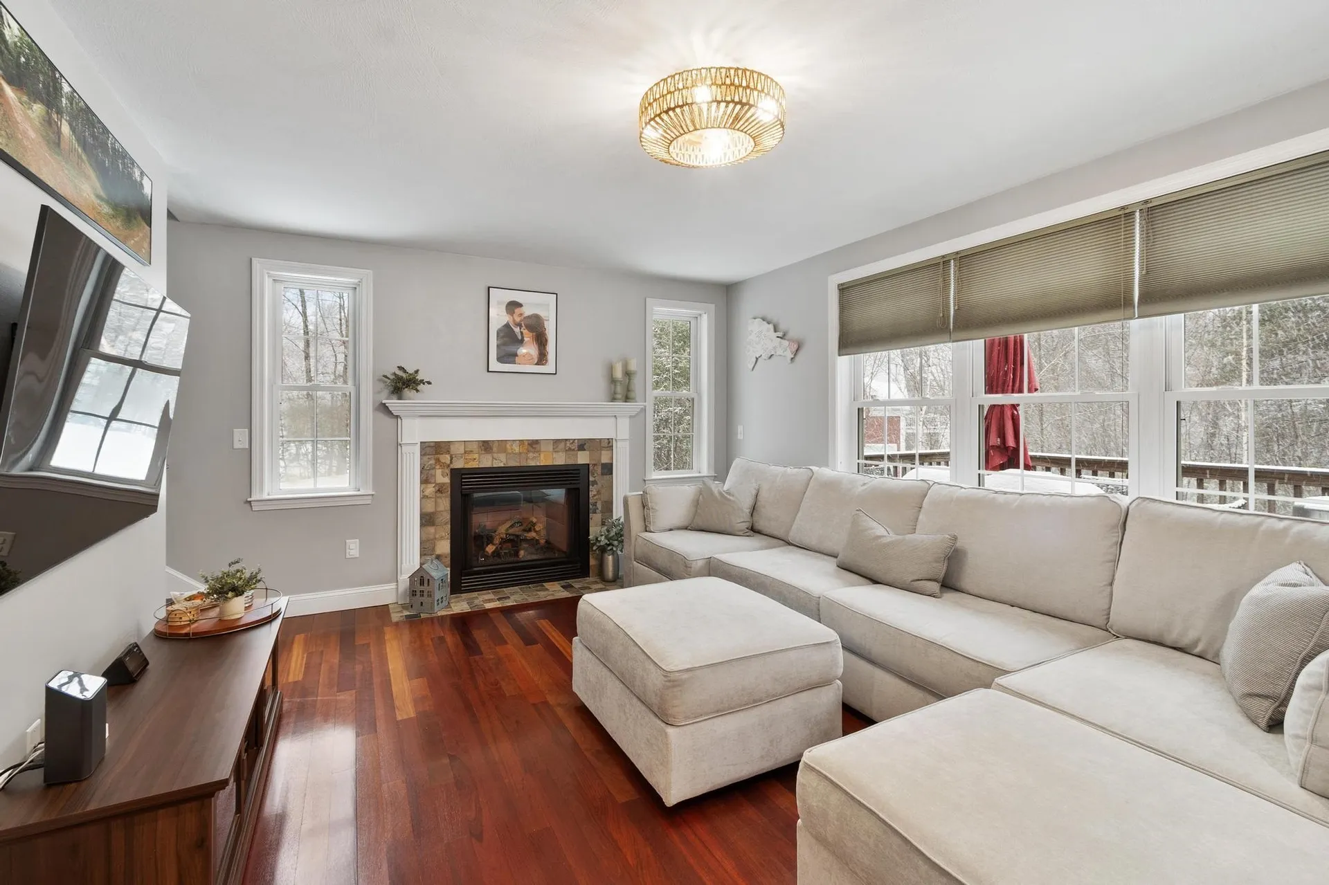 12 Glastombury Drive Sandown NH 03873