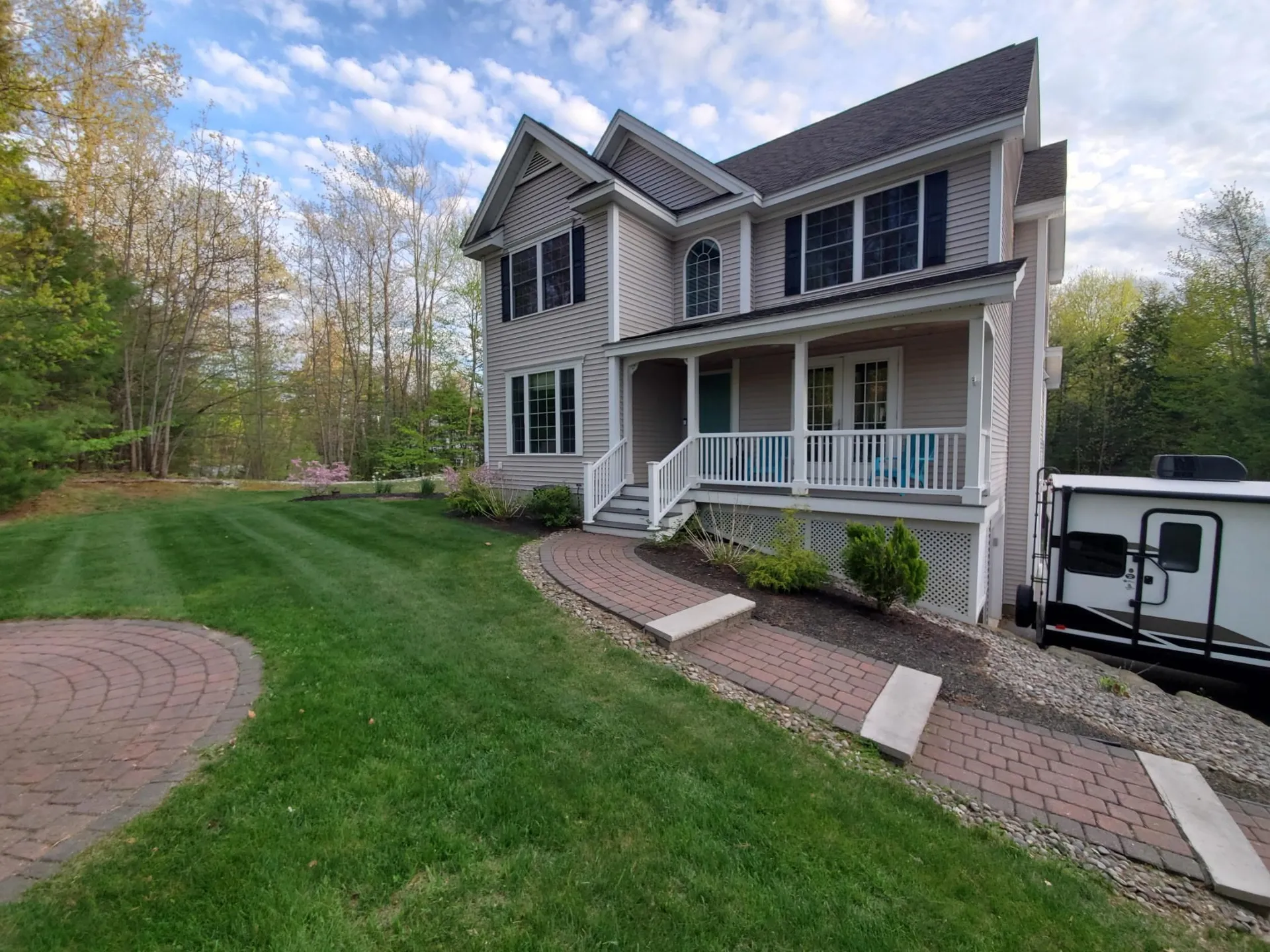 12 Glastombury Drive Sandown NH 03873