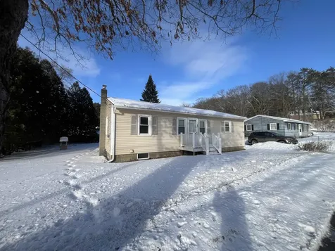46 Pinecrest Drive Essex VT 05452