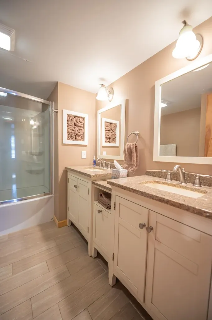 28 Summit Meadows Circle Dover VT 05356