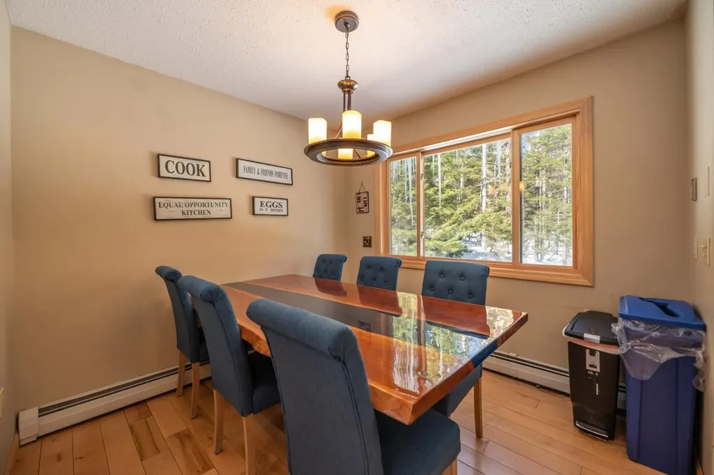 28 Summit Meadows Circle Dover VT 05356
